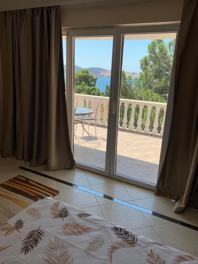 Imperia Apartment *